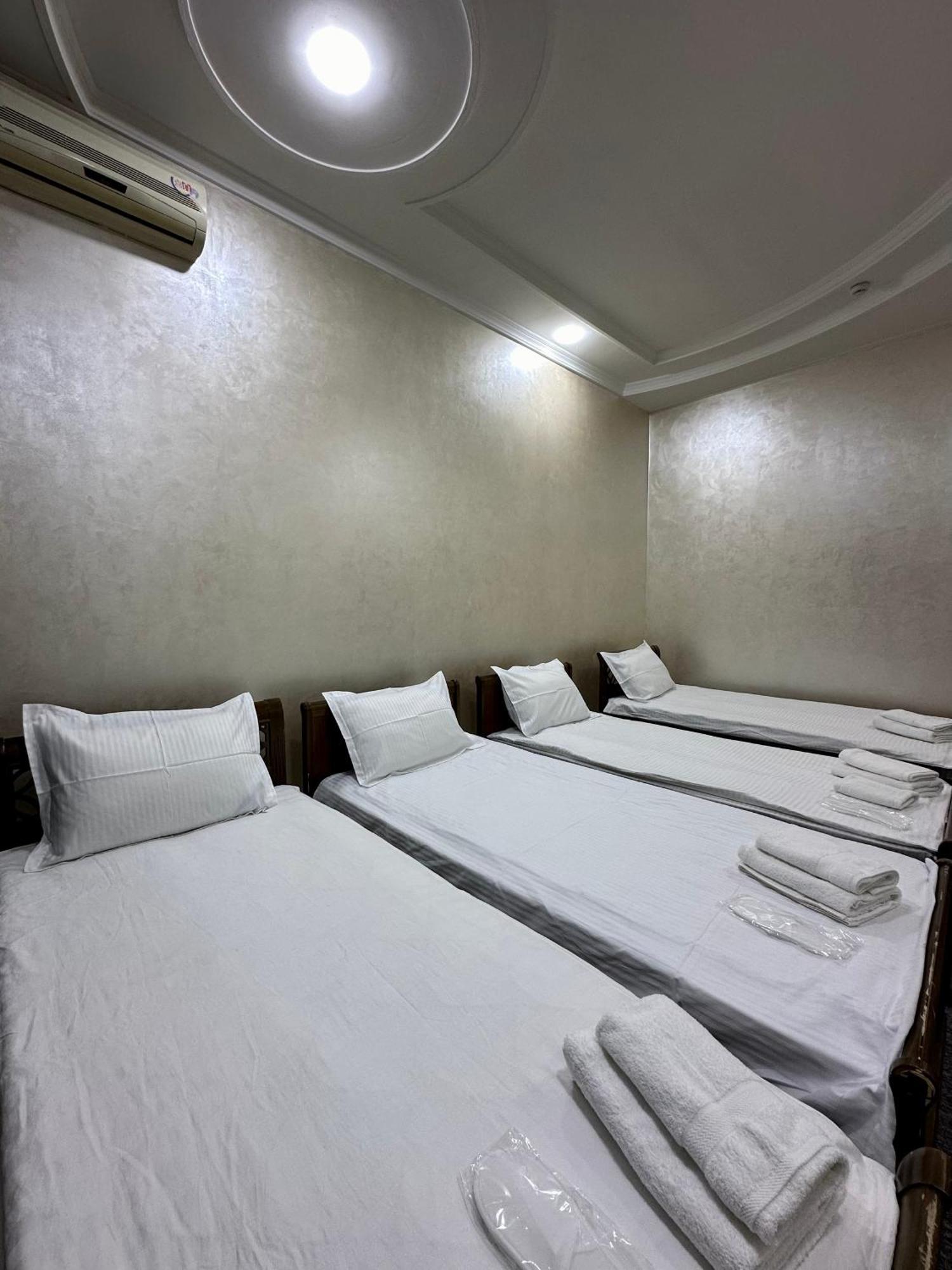 Rahat Inn Hotel ทาชเคนต์ ภายนอก รูปภาพ