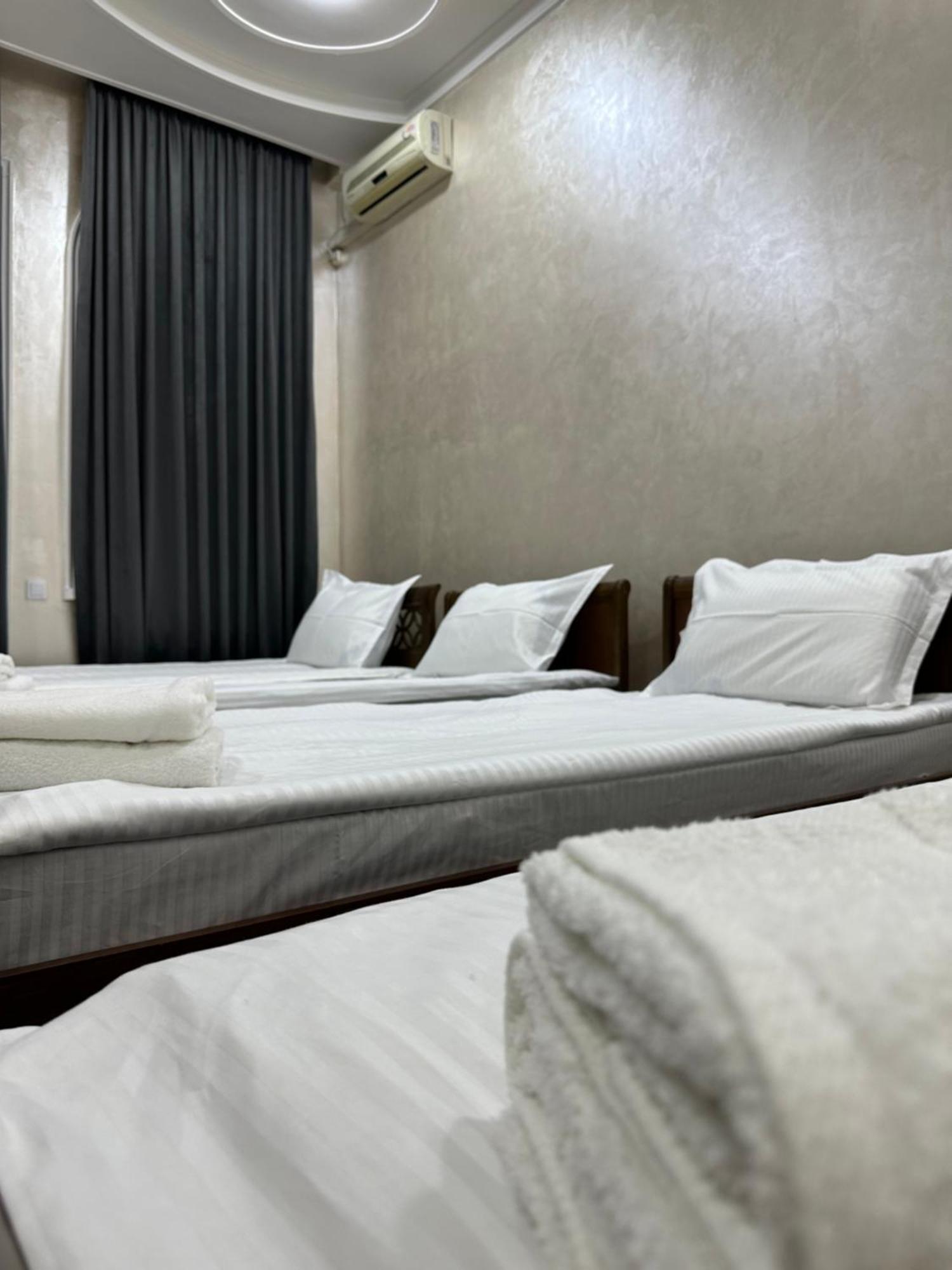 Rahat Inn Hotel ทาชเคนต์ ภายนอก รูปภาพ