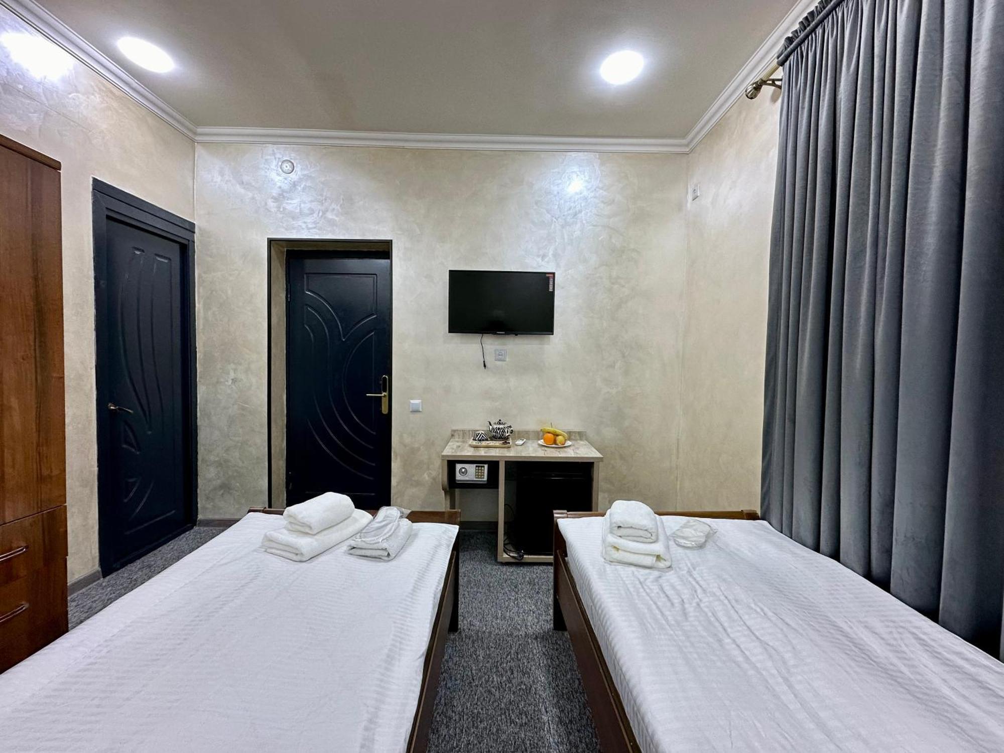 Rahat Inn Hotel ทาชเคนต์ ภายนอก รูปภาพ