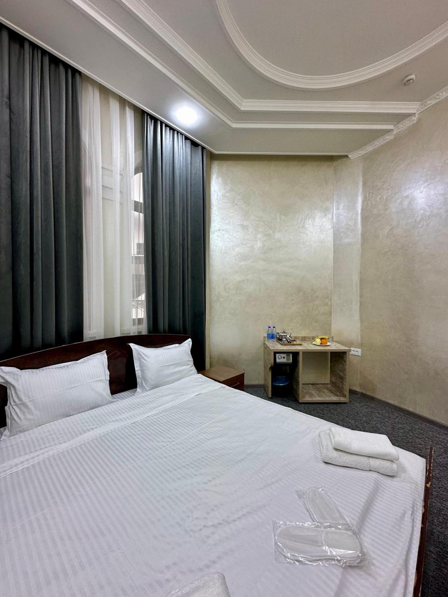 Rahat Inn Hotel ทาชเคนต์ ภายนอก รูปภาพ